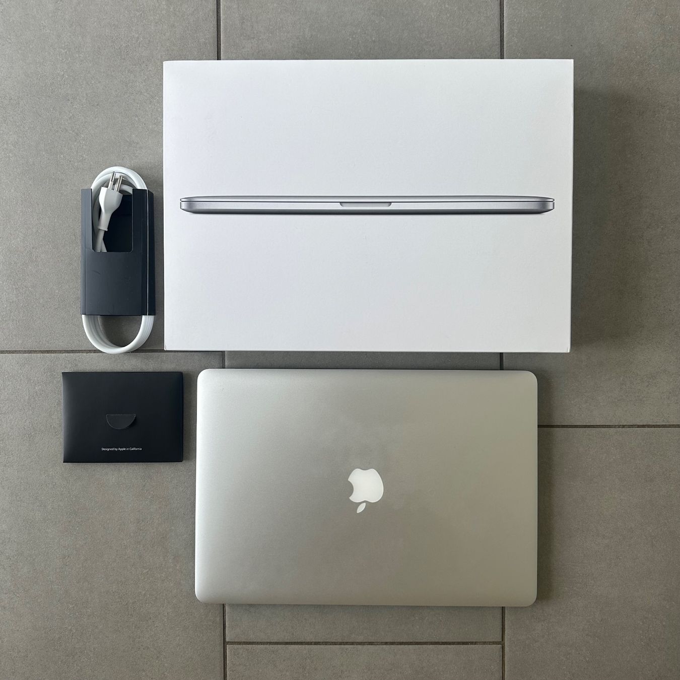 Apple Notebook: Apple MacBook Pro 15.4'' Retina mit Dicota Code Sleeve 15.'' – Usato da Aarwangen venduto da arimiak 7