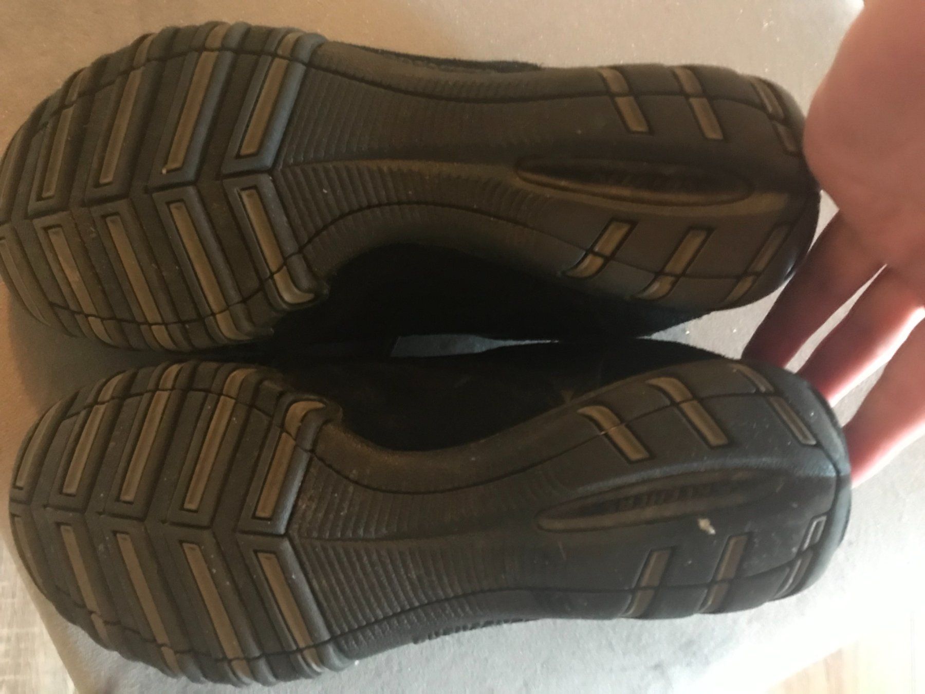 Scarpe da donna: Damen Sneakers, Schwarz Grösse 37 – Usato da Opfikon venduto da Sonnenuntergang12 3