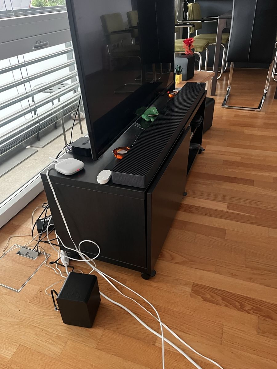 Ikea Mobili TV: Tv Möbel – Usato da Basel venduto da jan_2p29 1