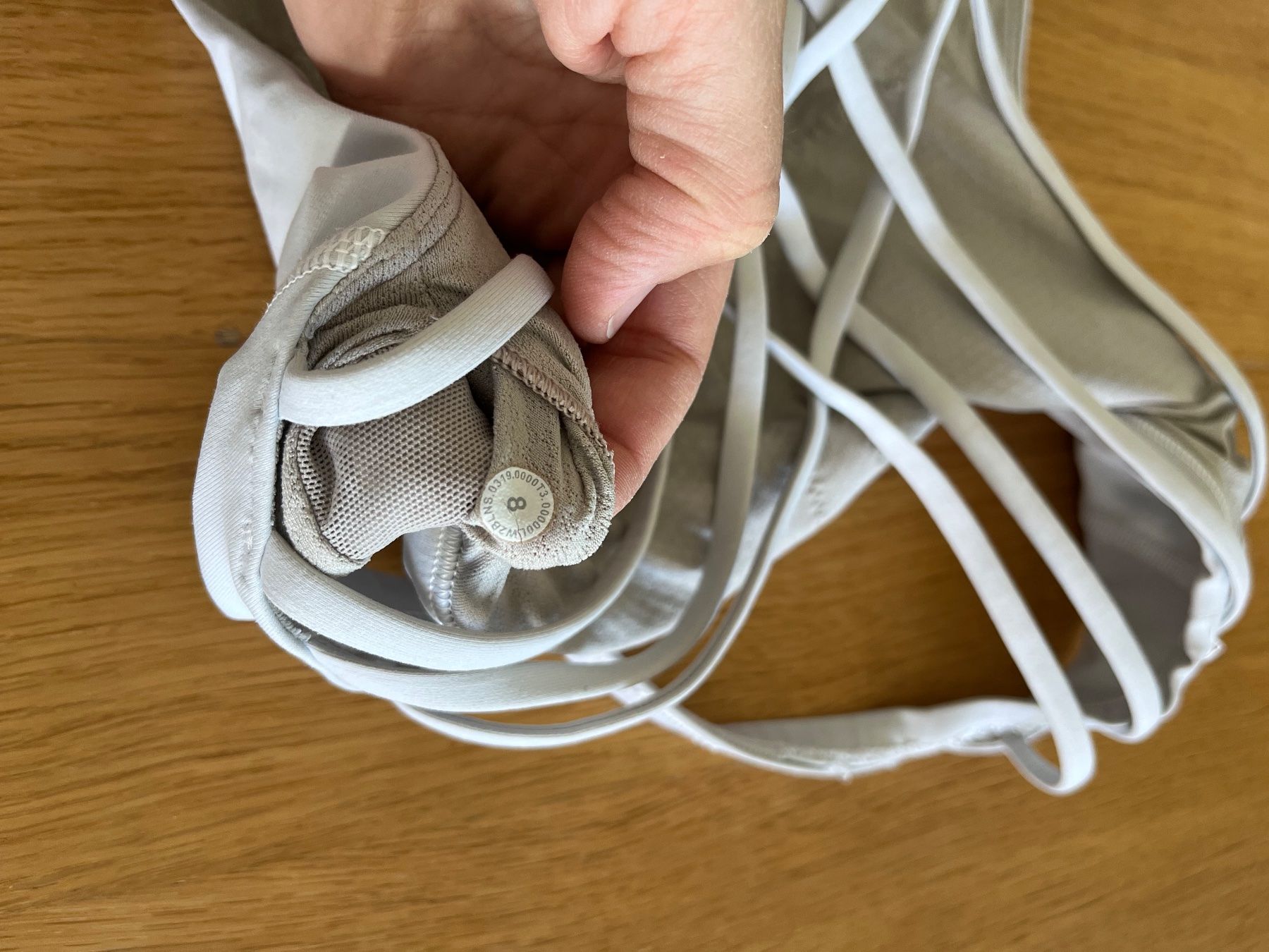 Lululemon Altra biancheria intima: Lululemon Bra Gr 8 – Usato da Hettlingen venduto da NorausWinti 2