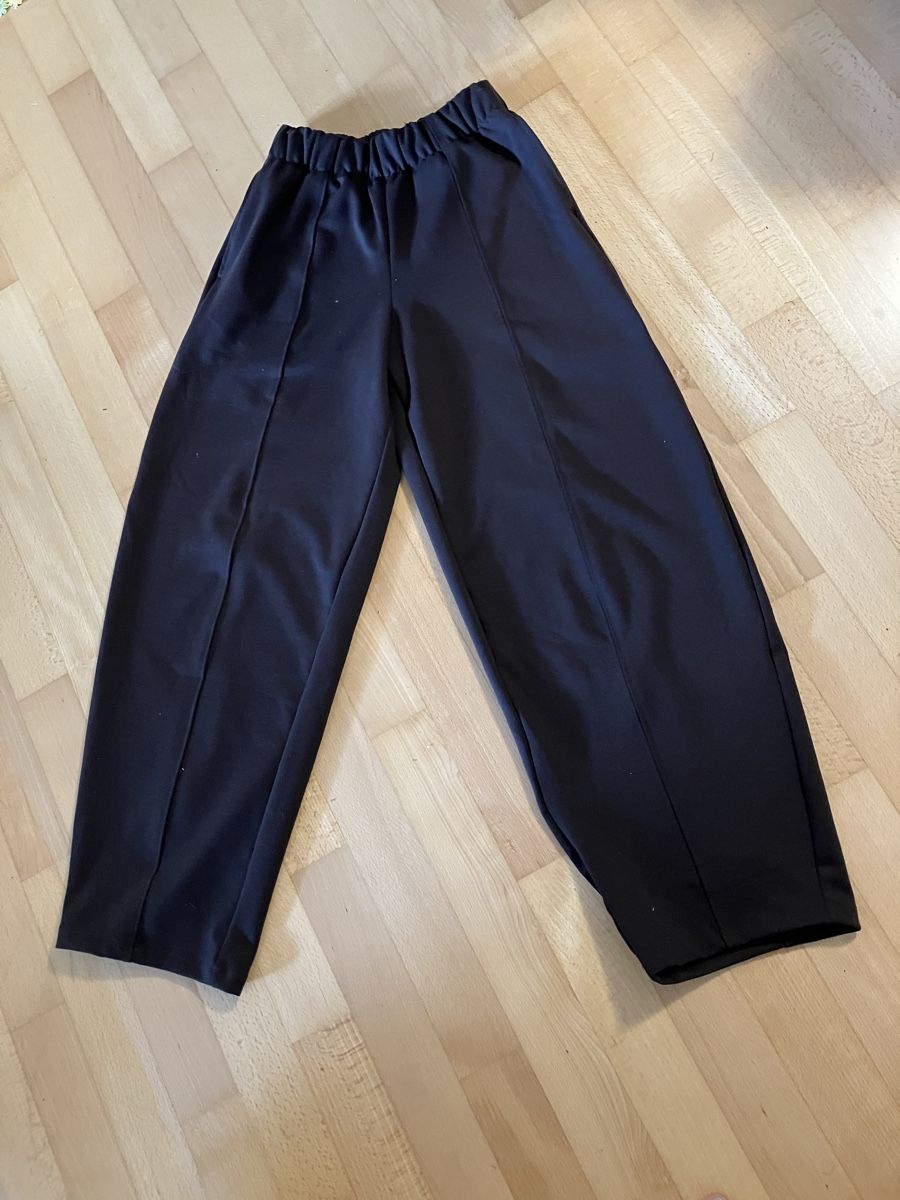 H&M Hosen: HM Divided Barrellhose Braun Gr S – Neu (gemäss Beschreibung) aus Stäfa von ummroxana