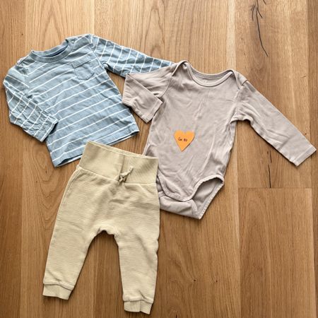 Babykleider Set Gr. 80, Body, Shirt, Hose, Top Zustand!