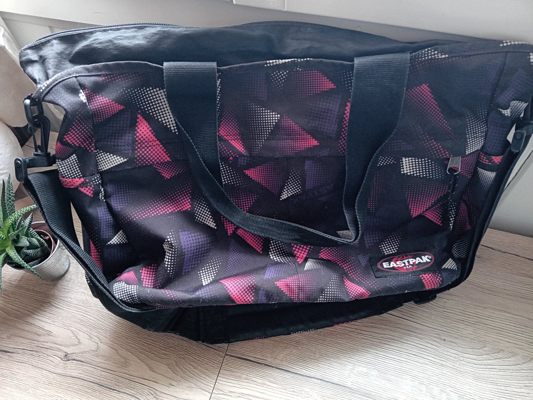 Eastpak Borse: Tasche Eastpak – Usato da Rüthi (Rheintal) venduto da titlis07