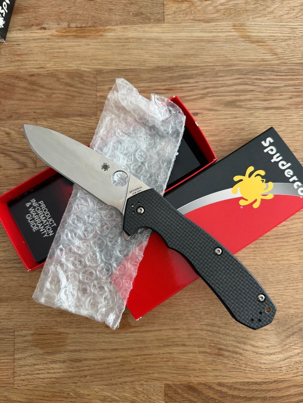 Spyderco Accessori: Spyderco Amalgam Pin - C234CFP – Nuovo e nell'imballaggio originale da Villars-sur-Glane venduto da Dam0