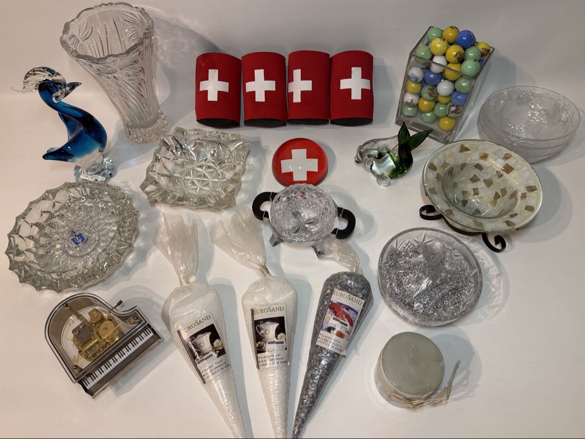 Alle Dekorationen: Deko Glas Konvolut Schalen Figuren Spieluhr Bodum – Gebraucht aus Rombach von vir_2dsd