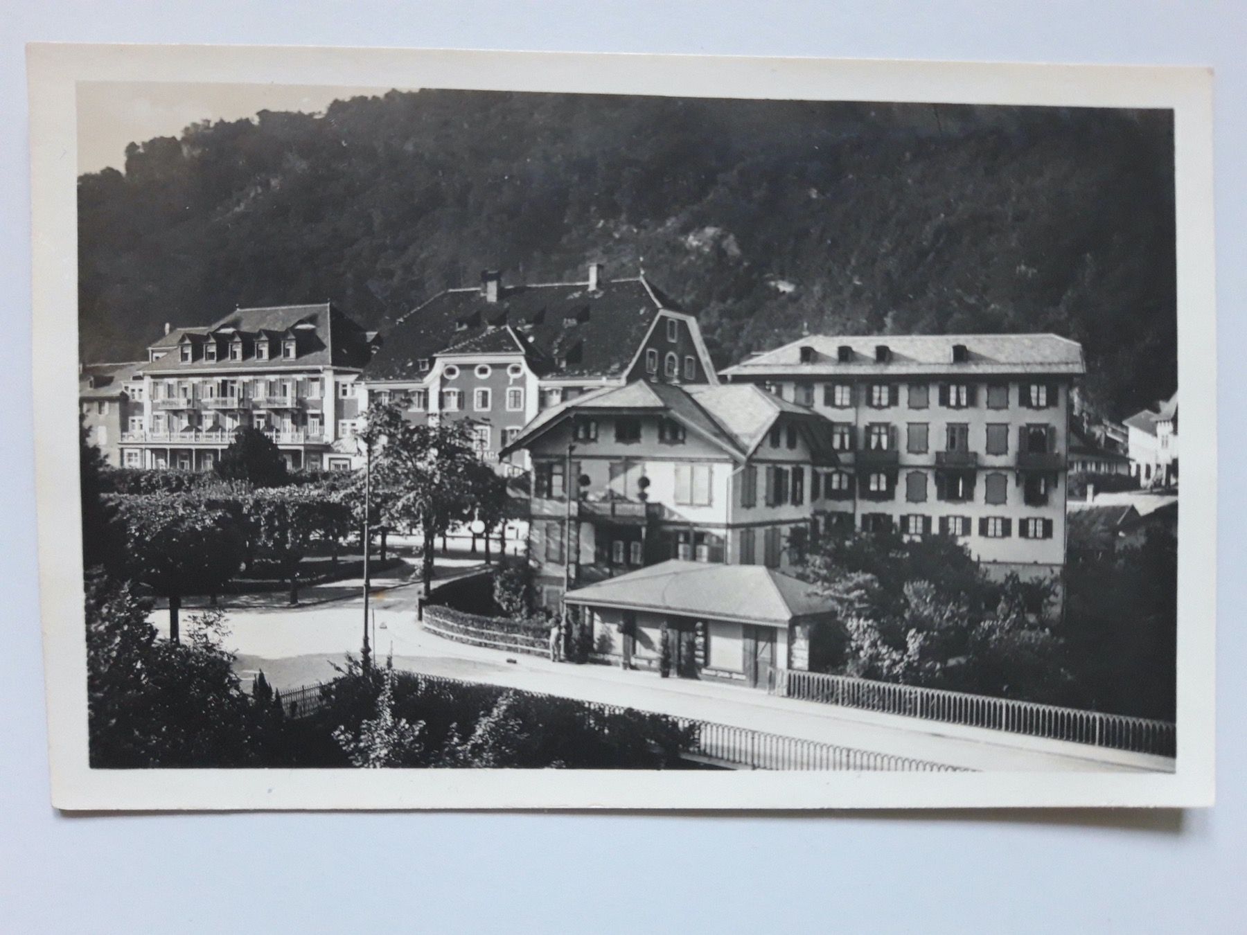 Cartoline postali: Ragaz mit Hotel Hof Ragaz – Usato da Sargans venduto da nicsam1815