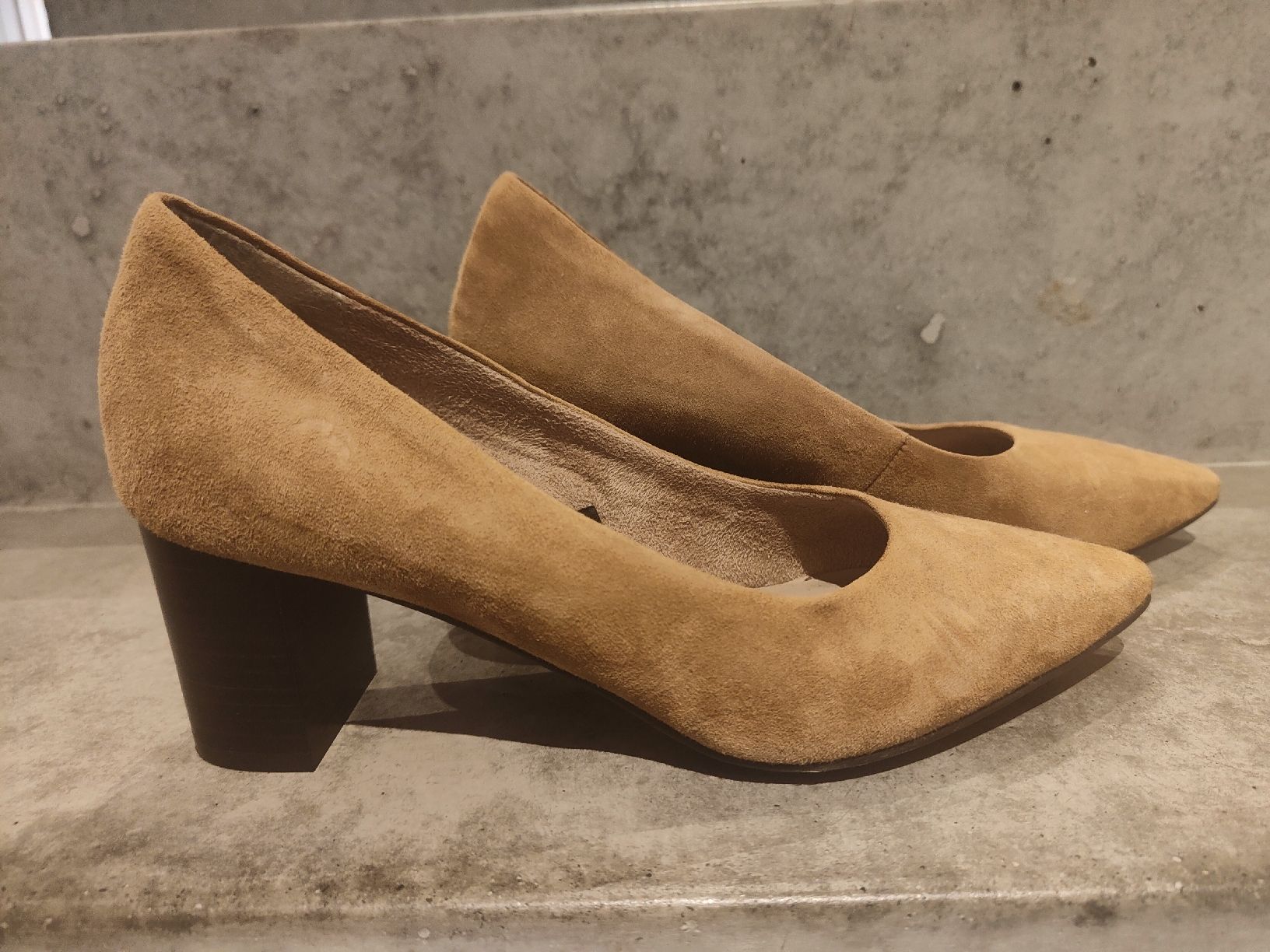 Tamaris Damenschuhe: Echtlederpumps Grösse 38 – Neu (gemäss Beschreibung) aus Urtenen-Schönbühl von Ziska29 1