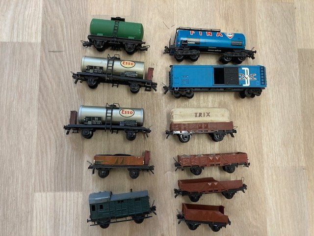 Modellini di ferrovie: Minitrix Lokomotiven und Eisenbahnwagen – Usato da bubikon venduto da Blattspinat 3