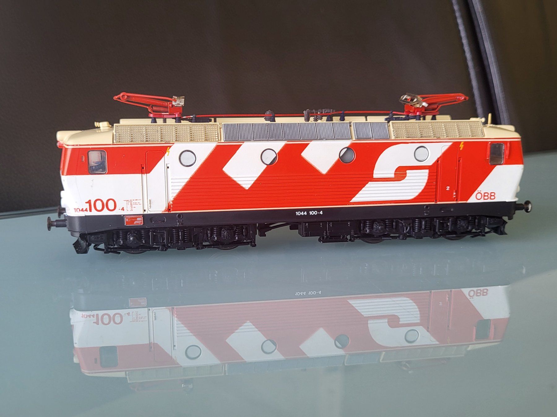 Roco Trains électriques: H0 ROCO ÖBB 1044 100-4 – D'occasion à Oberburg par sensetal 5