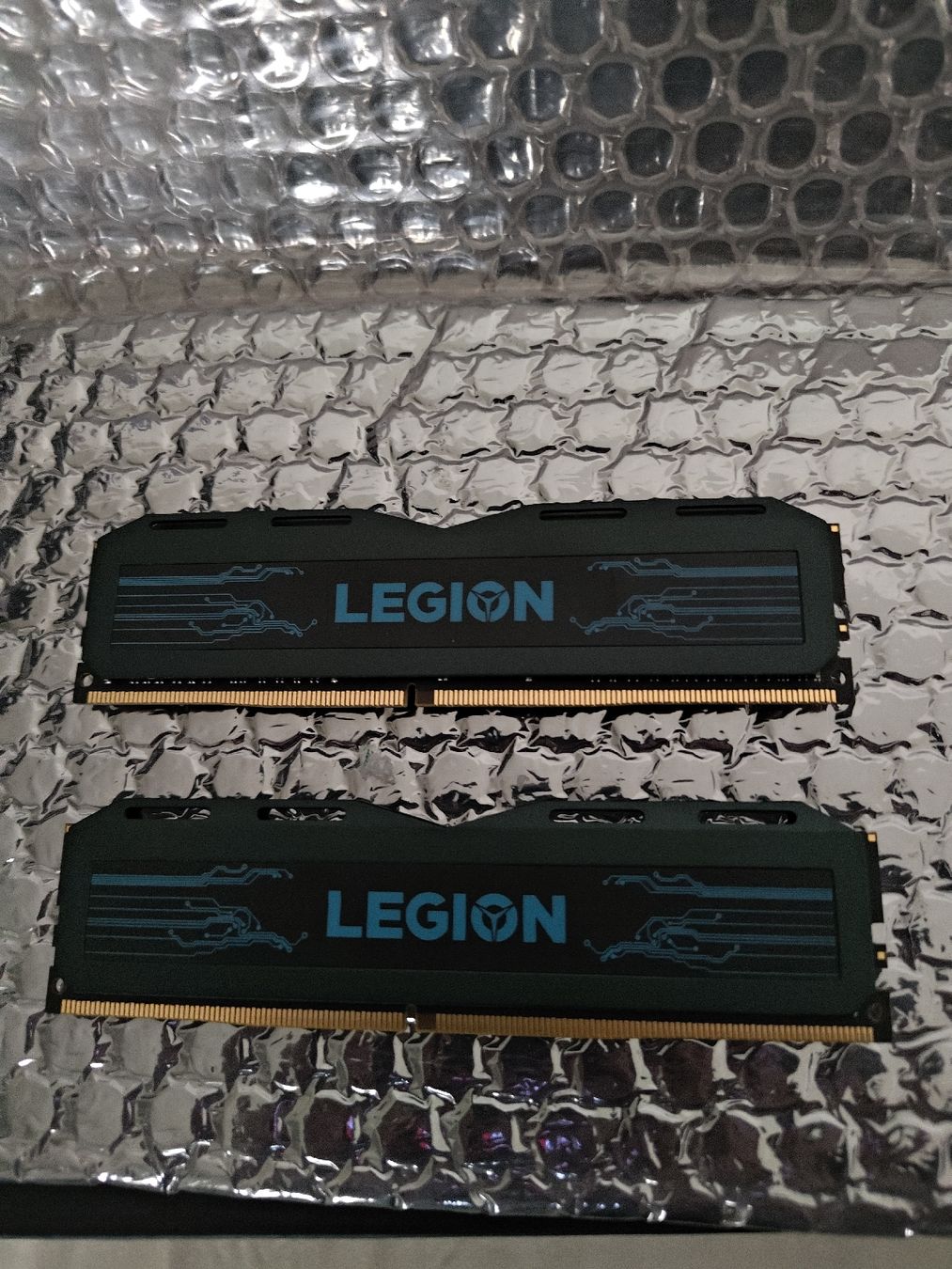 Lenovo Memoria / RAM: barette de ram ddr4 Lenovo – Usato da Biel/Bienne venduto da nay_f2gg