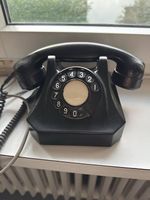 Vintage Bakelit Telefon mit Wahlscheibe