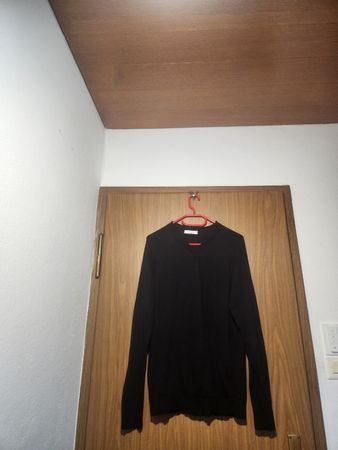 Pull Sandro noir taille M en laine mérinos bon état