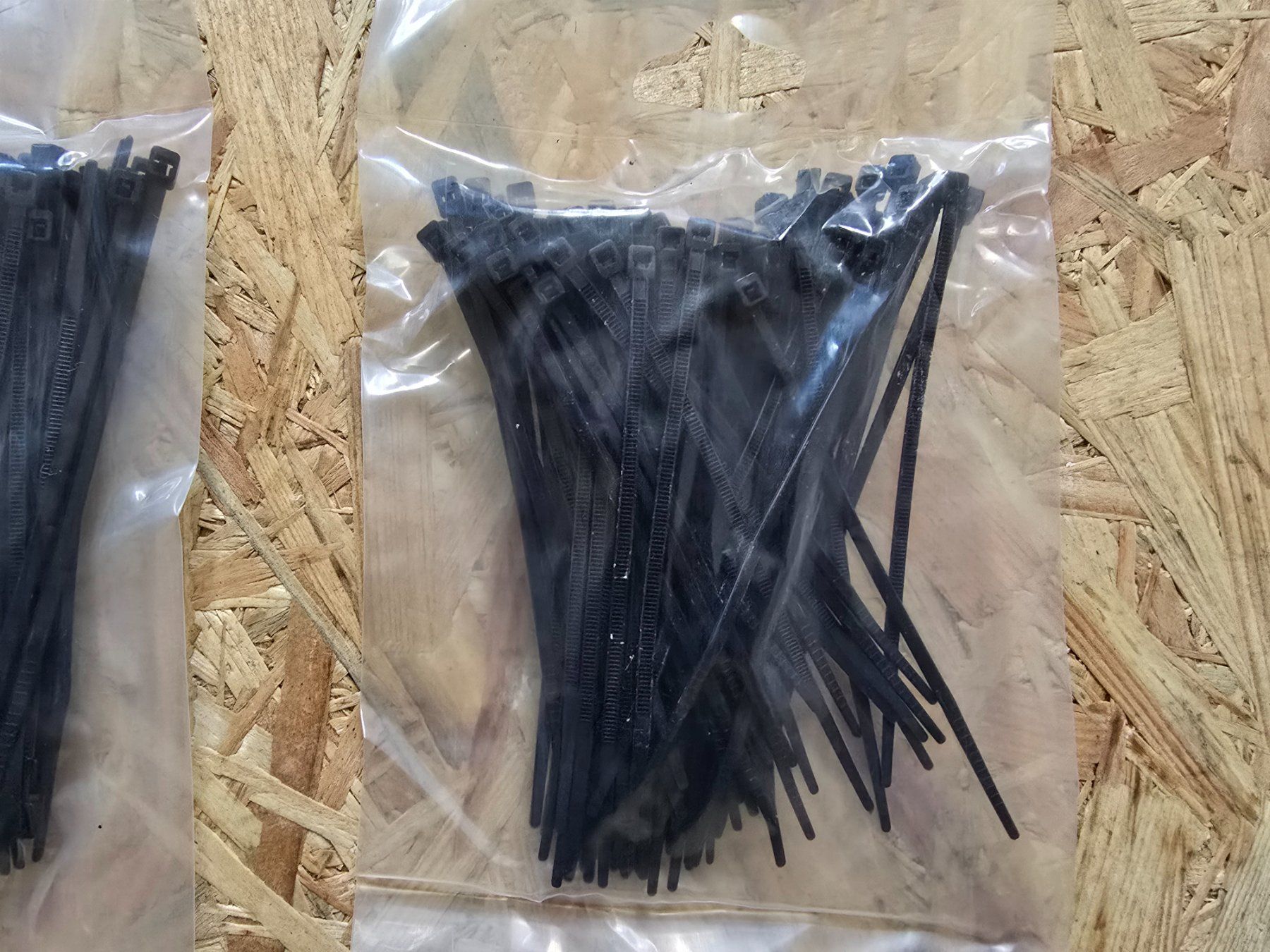 Alle Werkzeuge: Posten schwarzer Kabelbinder L: ca. 10cm ab 1.- – Neu und originalverpackt aus KRINAU von Mio_Liqstyle 2