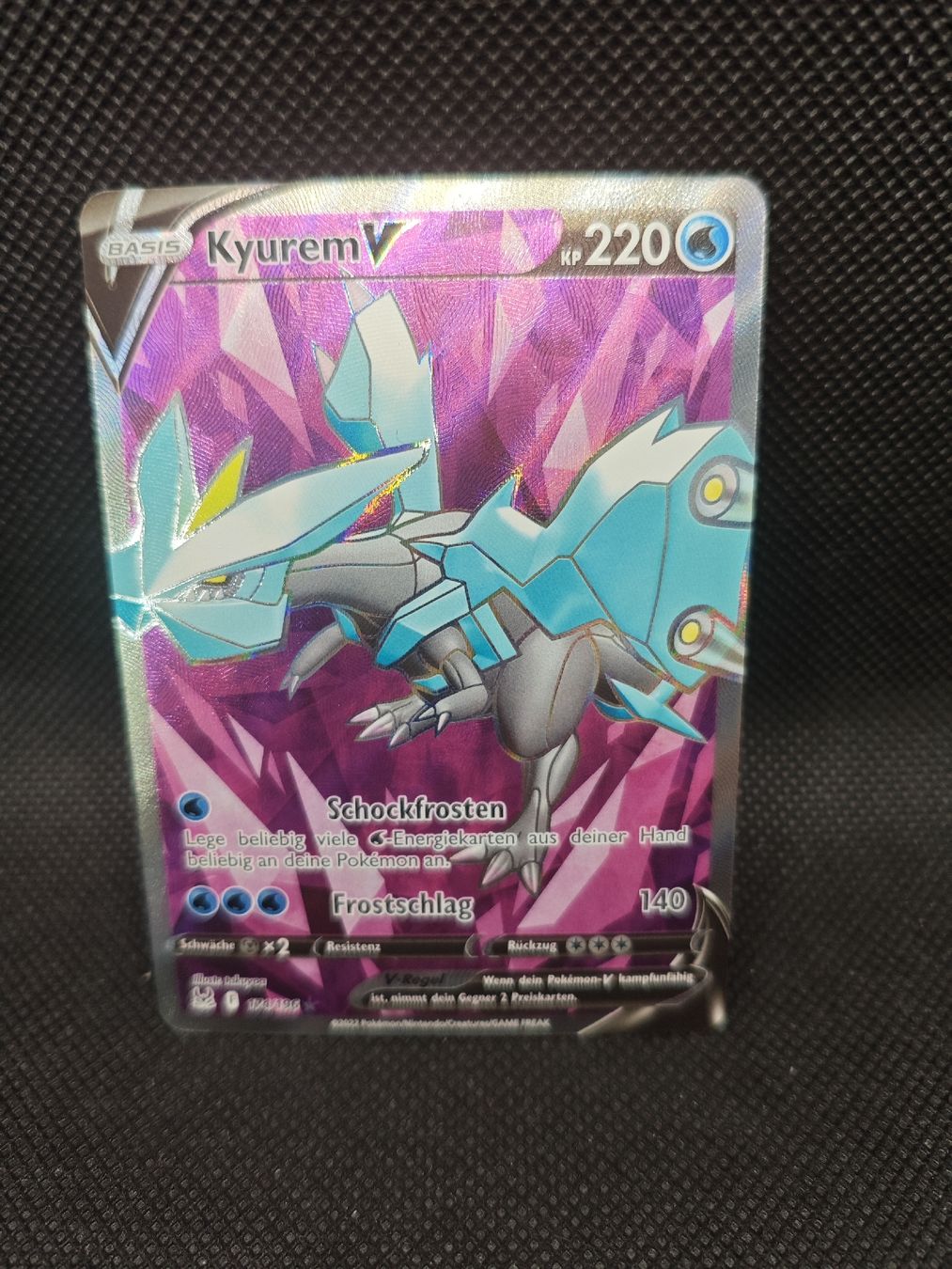 Pokémon Carte collezionabili: Kyurem V (LOR 174) – Usato da Windisch venduto da leo_c2f9