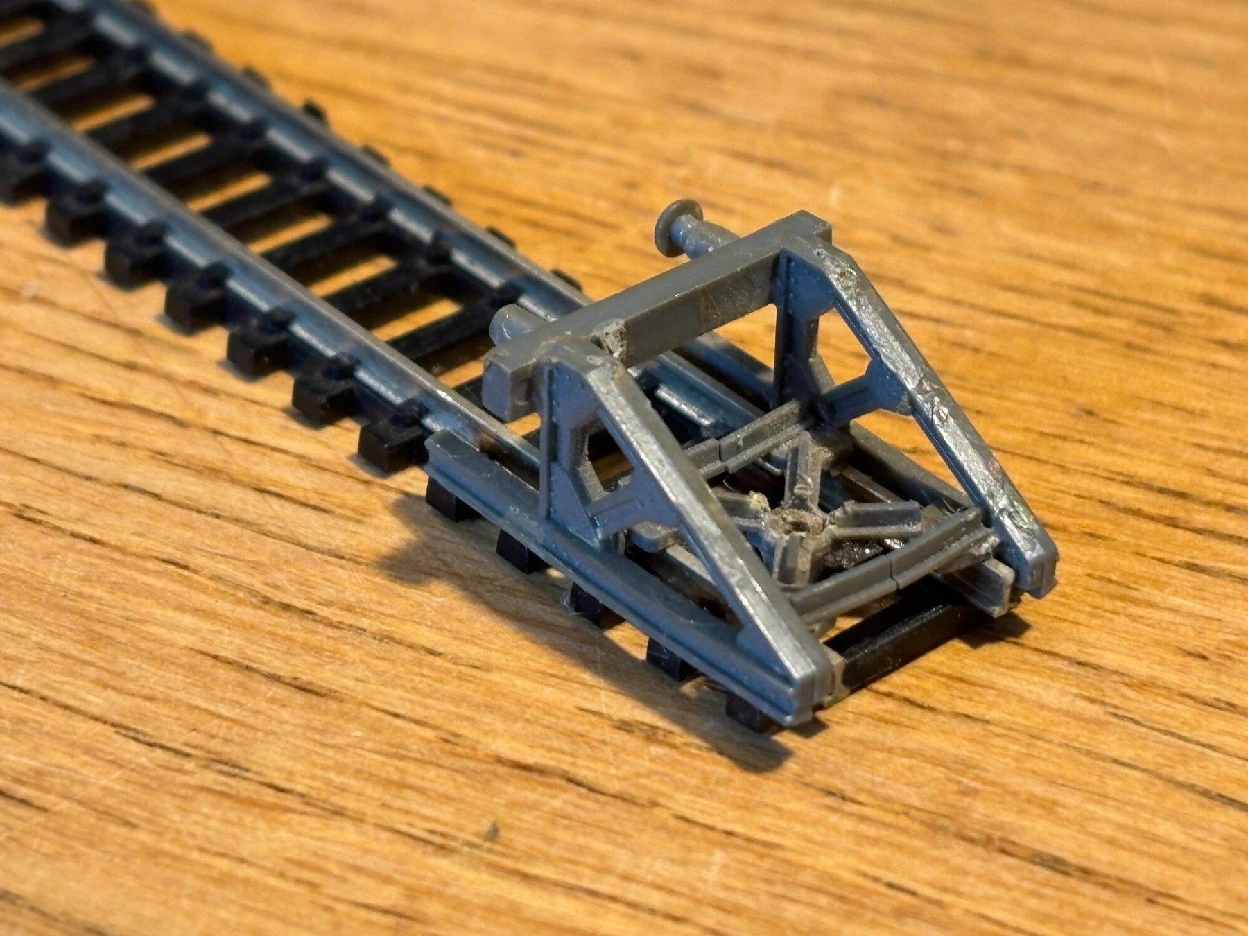 Modellini di ferrovie: S0212 Mängel: Minitrix Prellbock (Spur N) – Usato da Birsfelden venduto da Birs_25 1