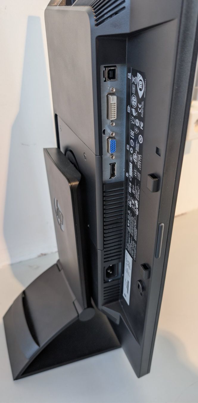 Hewlett Packard Monitore: HP EliteDisplay E231 - 23" Monitor – Gebraucht aus Dietlikon von ComdatAG 3