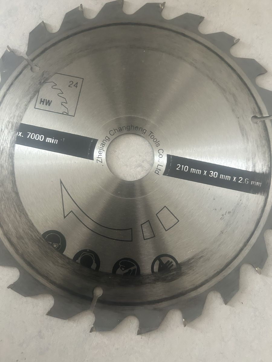 Scheppach Seghe: Scheppach Ferrex Einhell HS 80 Sägeblatt 24T 210 und Zubehör – Usato da Hittnau venduto da Oracel