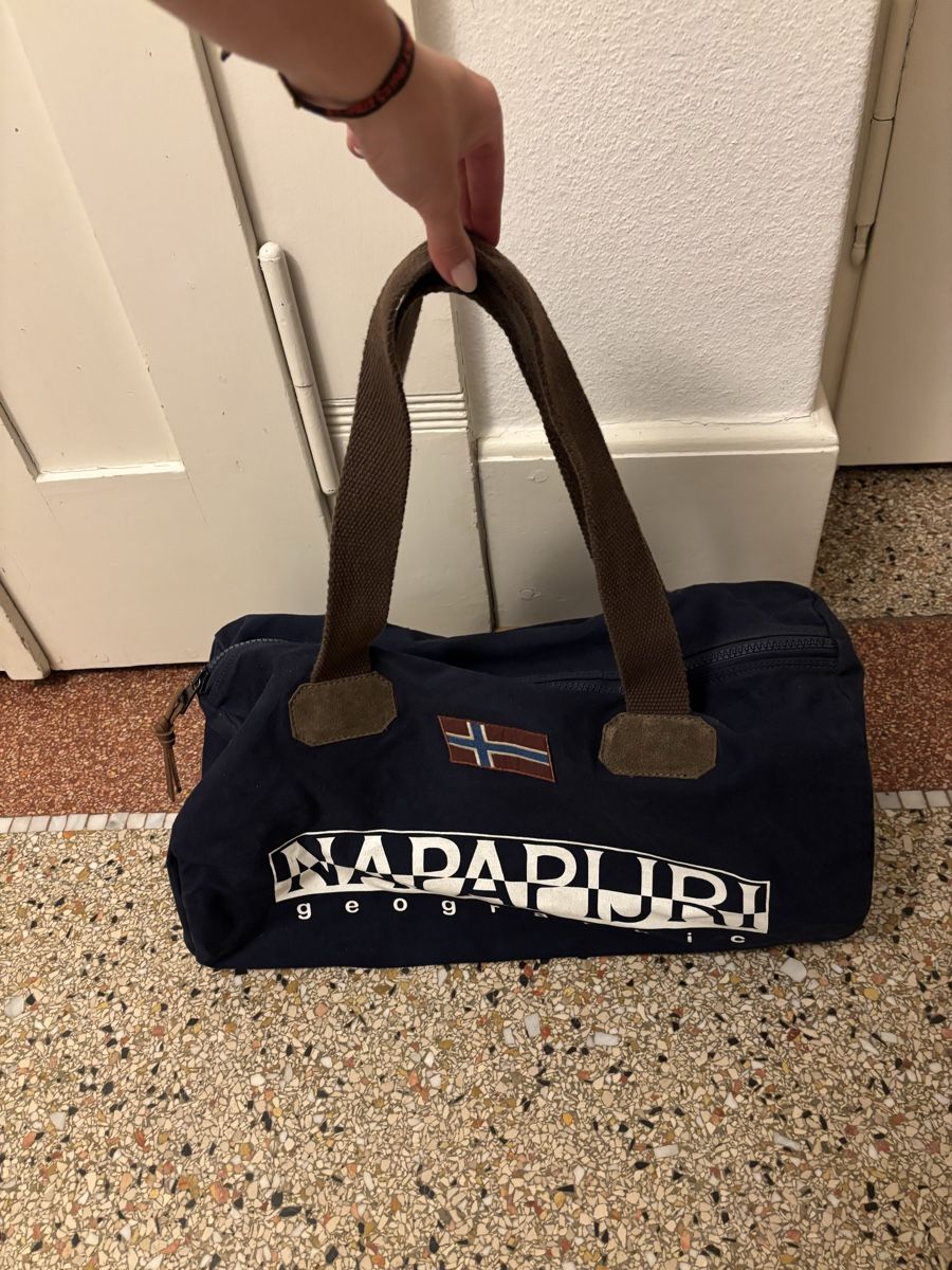Napapijri Borse: Napapjiri Duffle Bag – Usato da Zollikon venduto da han_rvt8