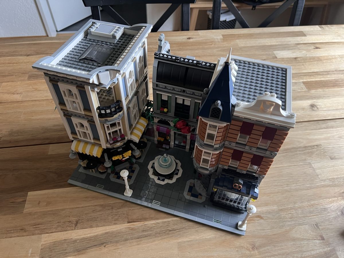 Lego Baukästen: Lego Creator Expert 10255 Assembly Square  – Gebraucht aus Bülach von chevelle77 5