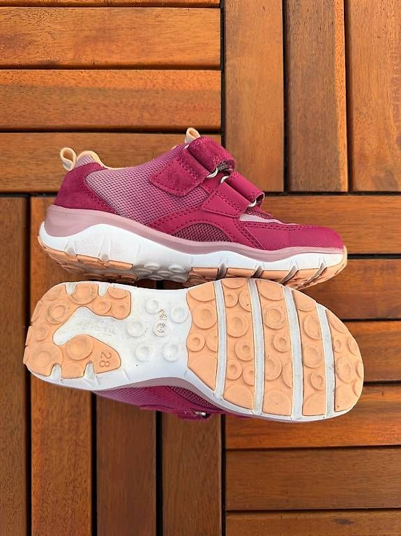 Chaussures filles: Superfit Sneaker, Grösse 28 – D'occasion à Basel par nashylicious 2