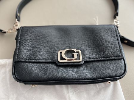 Guess Umhängetasche schwarz NEU
