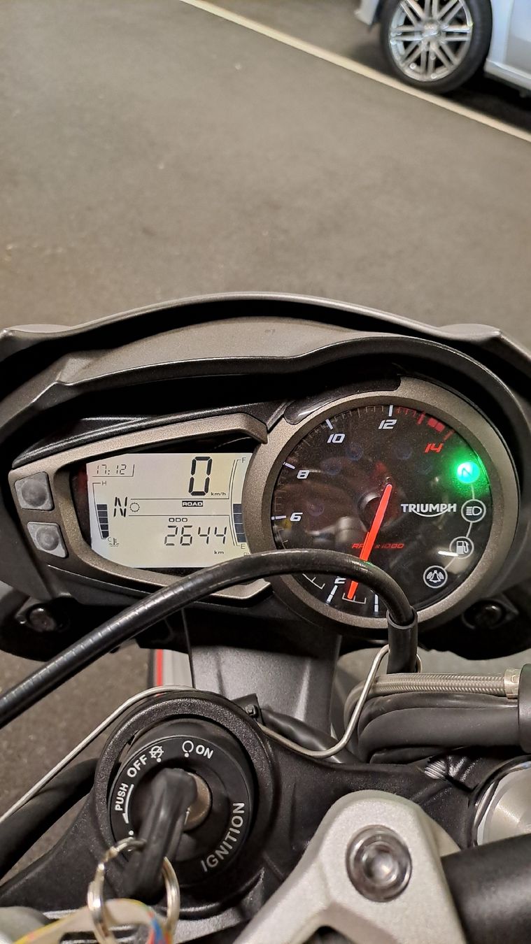 Triumph Strada: Triumph Street triple R, 3500km – Usato da Rivera venduto da MatteoLac 1