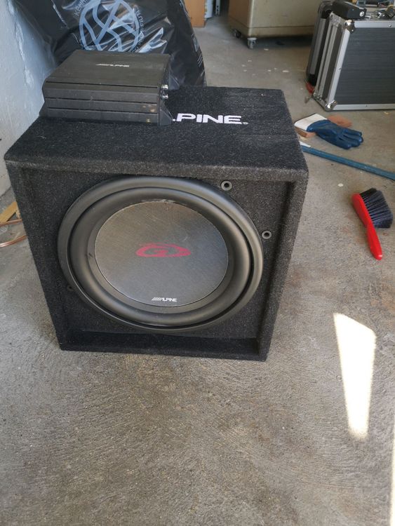 Kit Subwoofer Alpine SBG-30KIT Con Amplificatore - 12" Bass Reflex, Cablaggi Inclusi, Per Auto