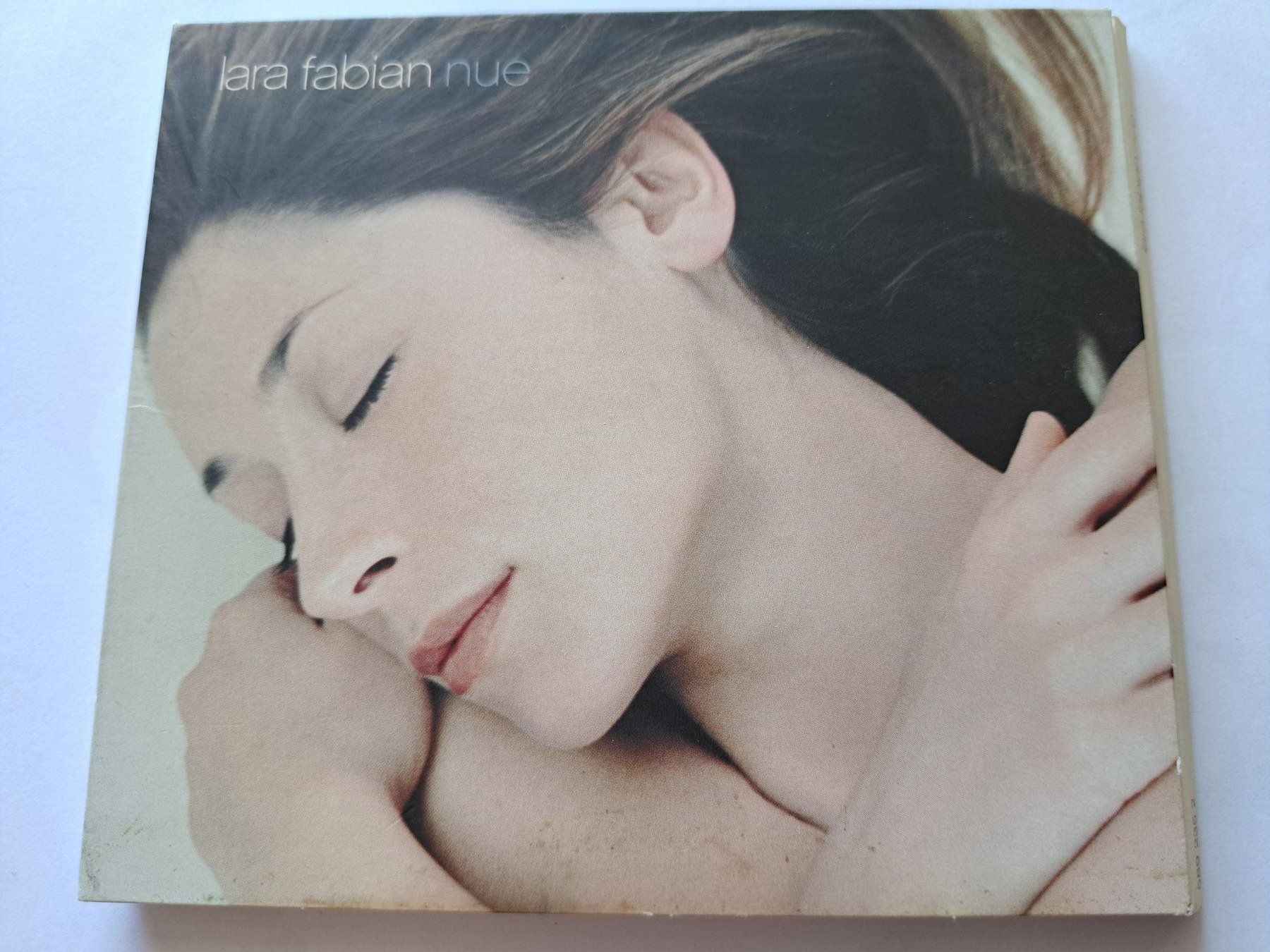 CD: Cd Lara Fabian - Nue  – Usato da Pully venduto da bro_n52j