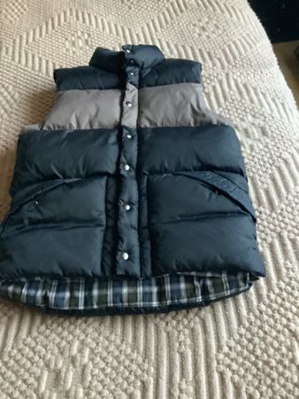 Neues warmes Stepp-Gilet für 12-13 Jahre  (CAP Kids)