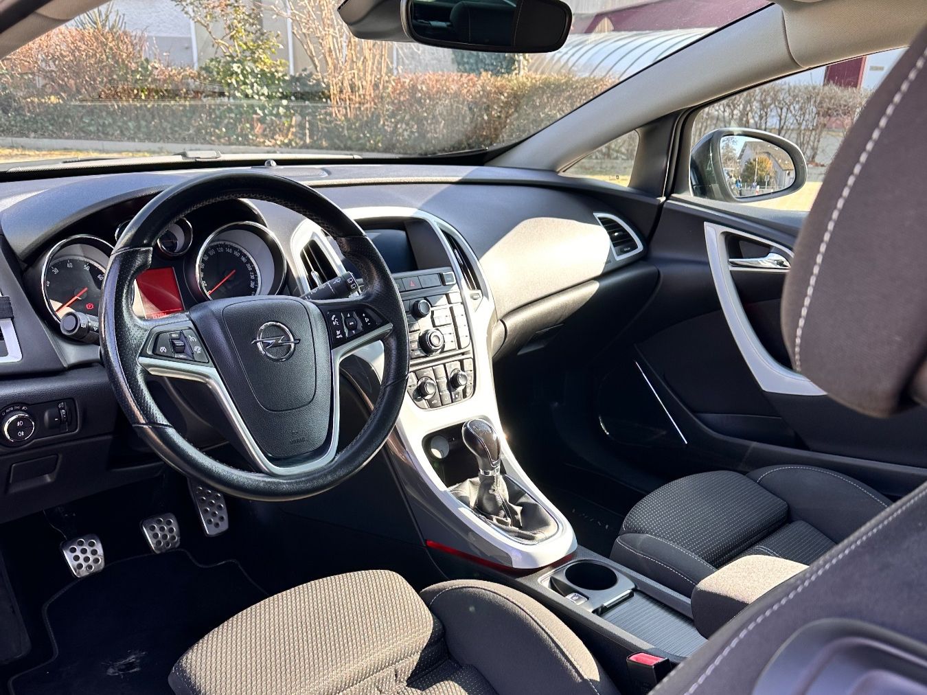 Opel Automobili: Opel Astra GTC J – Usato da Magden venduto da Jan_st25 5