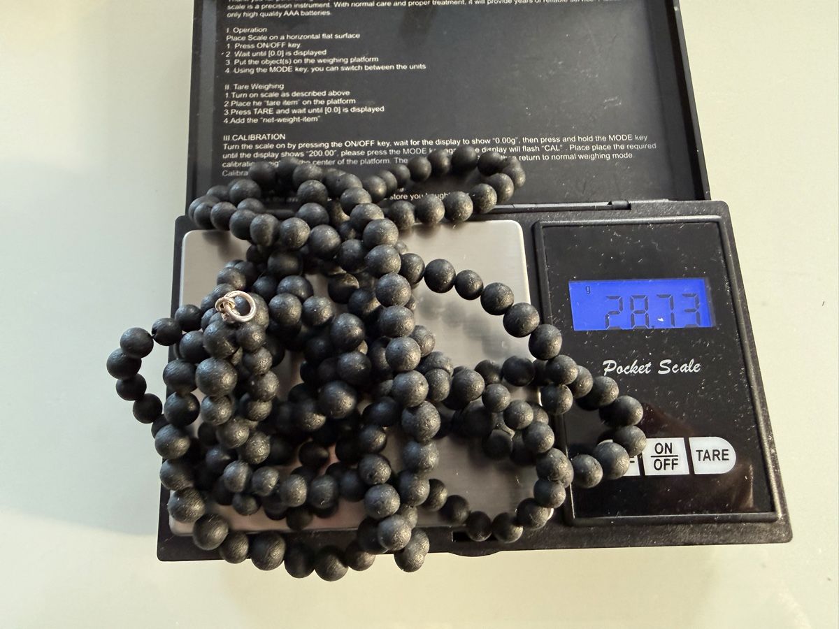 Ketten: Schwarze Bernsteinkette, 50 cm – Neu und originalverpackt aus Ebikon von elischka 3