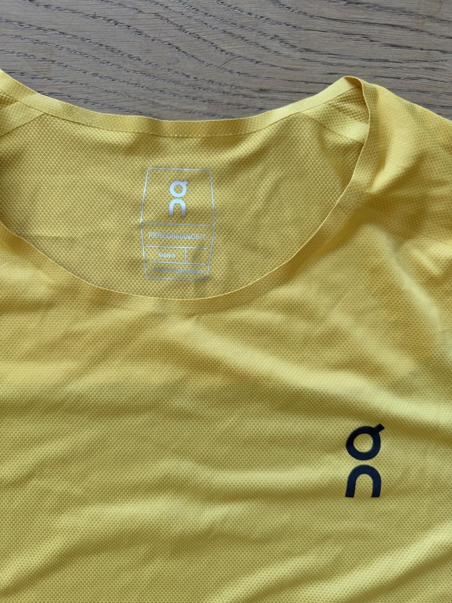 On T-shirts: On Performance T Herren Grösse L – Neuf avec emballage d'origine à Zürich par z00mie 1