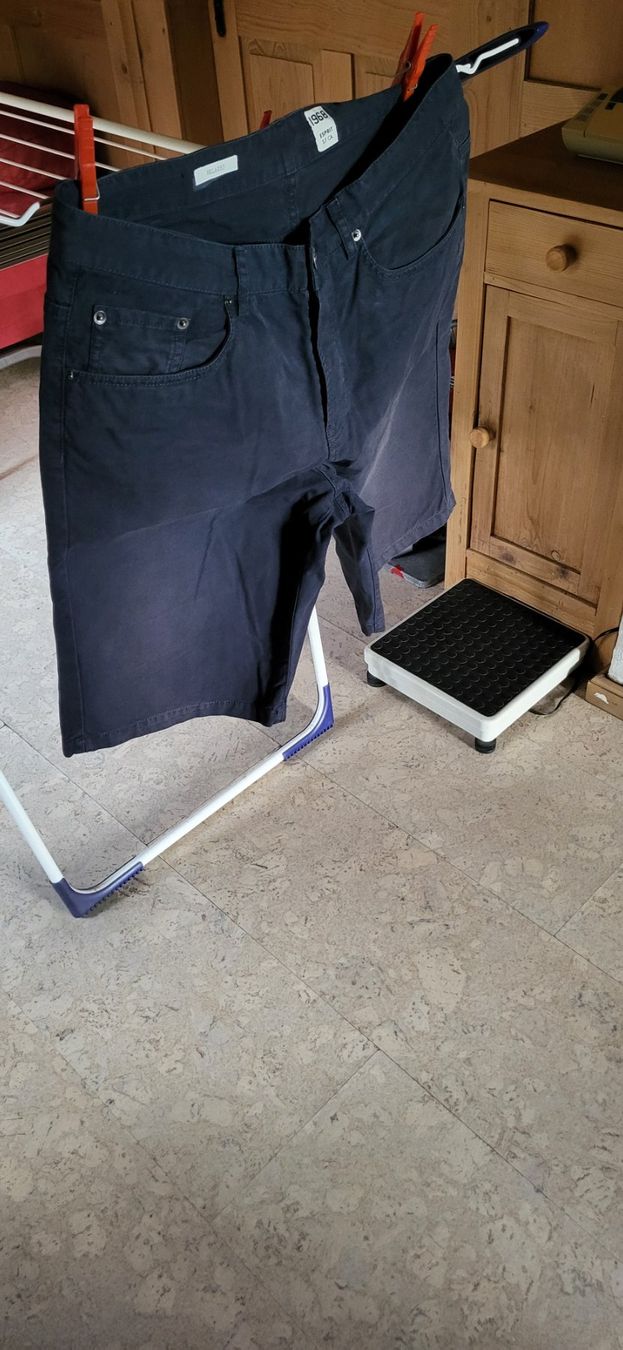 Esprit Pantaloni: Herrenshorts von Esprit Grösse 33 – Nuovo (secondo la descrizione) da Obstalden venduto da kbh_htc2