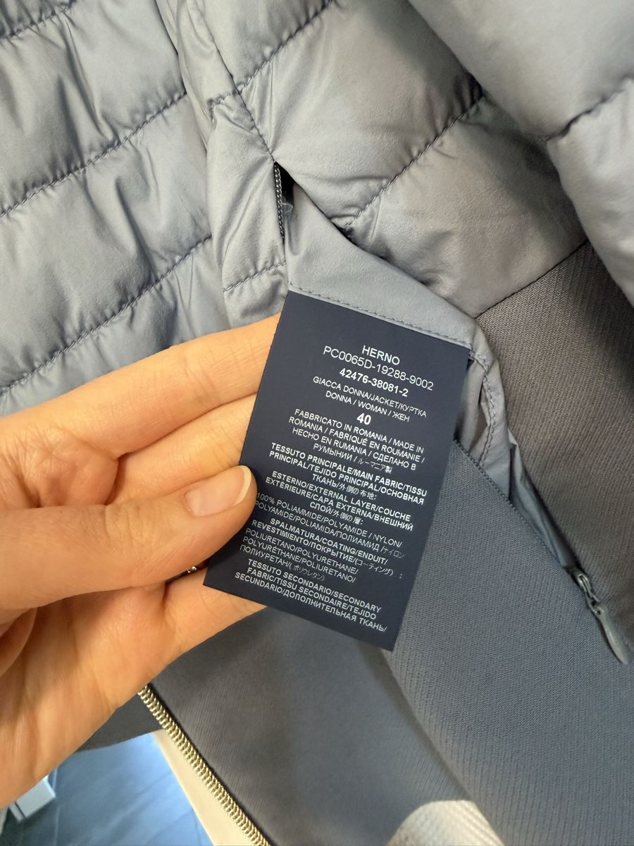Herno Giacche: Herno Steppjacke Blau 36 – Nuovo (secondo la descrizione) da Muri b. Bern venduto da Helenassecondhand 2