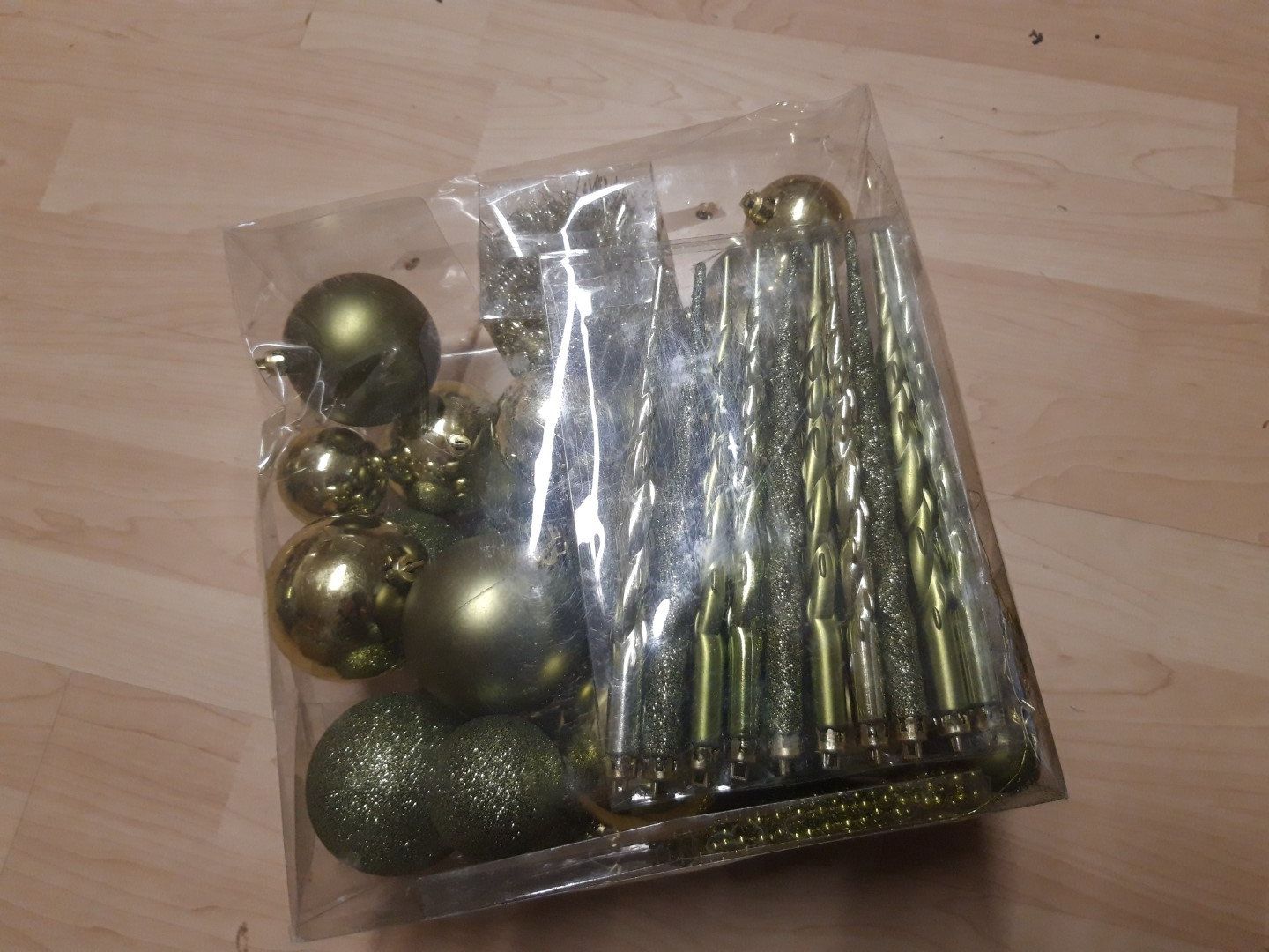 Coop Alle Dekorationen: Weihnachts-Deokoset 83 teilig – Gebraucht aus Egliswil von Cracky81
