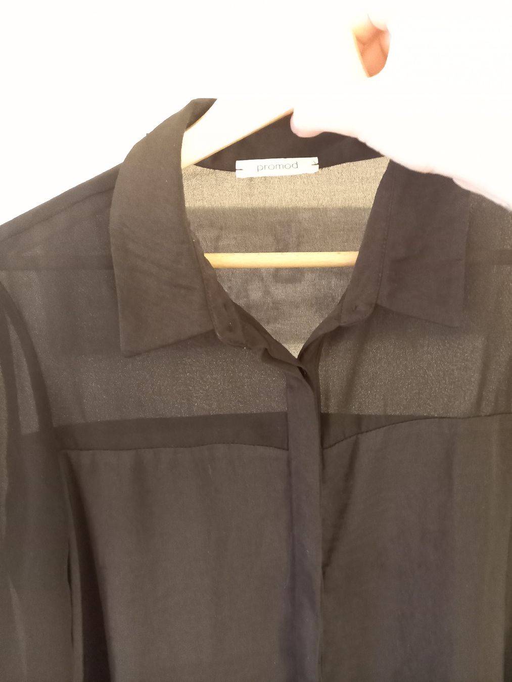Chemisiers: Blouse noire mate et transparente – D'occasion à Courtelary par ana_nt6s 1