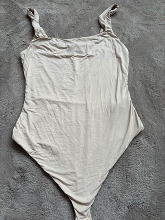 Damen Body beige Grösse S NEU