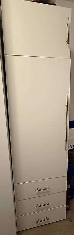 Armadi: À vendre 2 armoires IKEA – Usato da Lausanne venduto da Catarina021 1