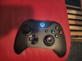 Xbox Wireless Controller Black good condition