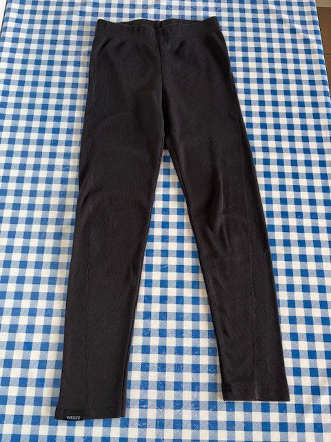 Decathlon Biancheria intima: Kinder Thermohose- Skiunterwäsche Gr.140 – Usato da Zürich venduto da kicconet