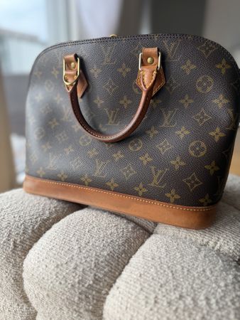 Louis Vuitton Alma