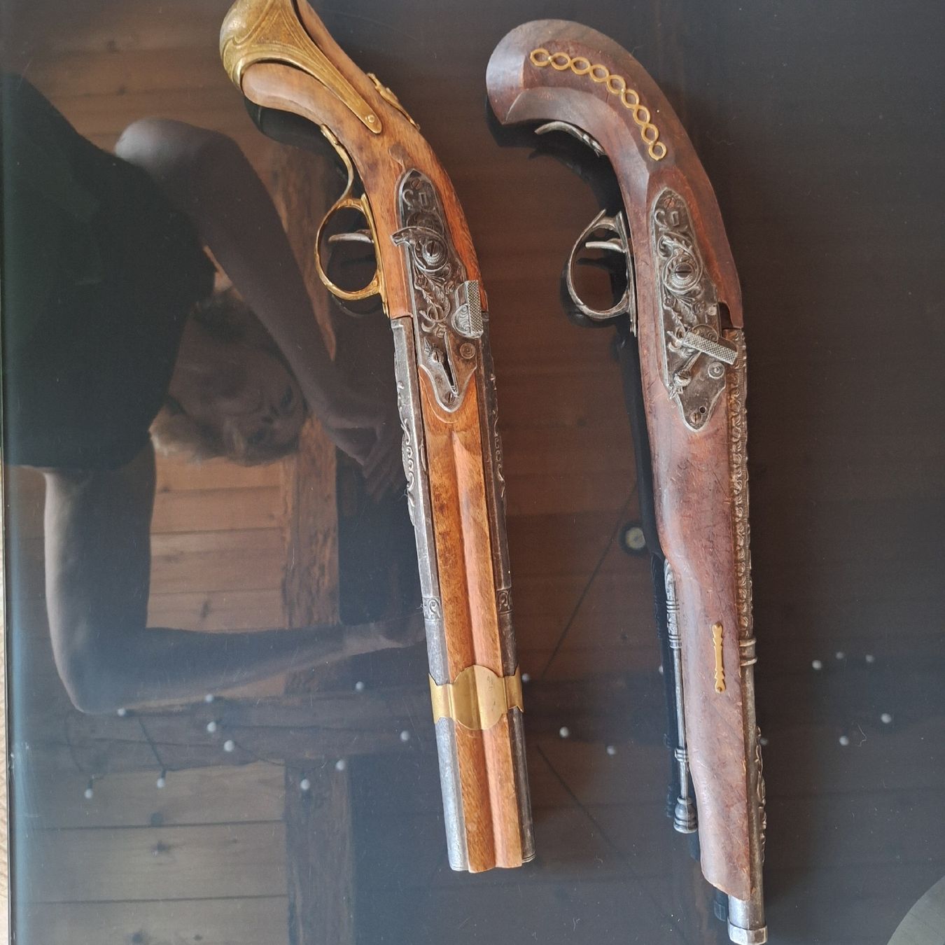 Bogenschiessen: fusil déco, style espagnol – Gebraucht aus Chezard-st-martin von ylana40