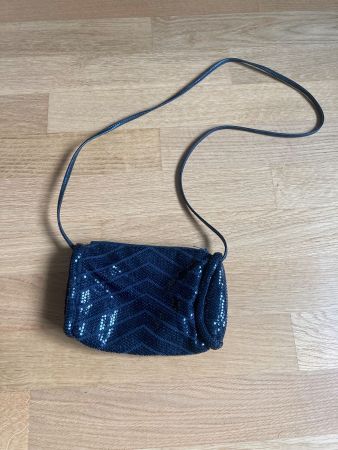 Glamuröses Handtäschchen