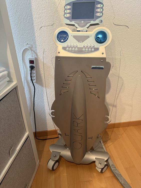 DiViNiA Ultra Body Forming Gerät inkl. Gesichtsgerät (Gebraucht) in ...