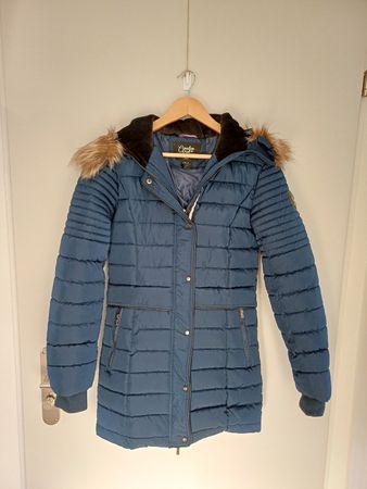 Wunderschöne neue Winterjacke