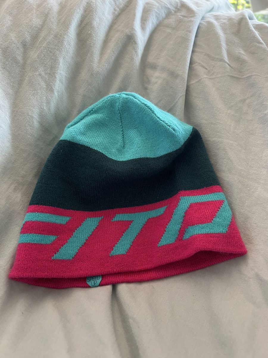 Dynafit Chapeaux, bonnets & casquettes: Dynafit Kappe Pink und blau – D'occasion à Zürich par liv_5zqt 1