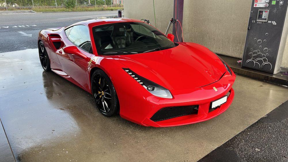 Ferrari 488 GTB privates Fahrzeug