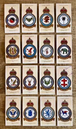 16 Antike Sammelbilder Royal Air Force Abzeichen England