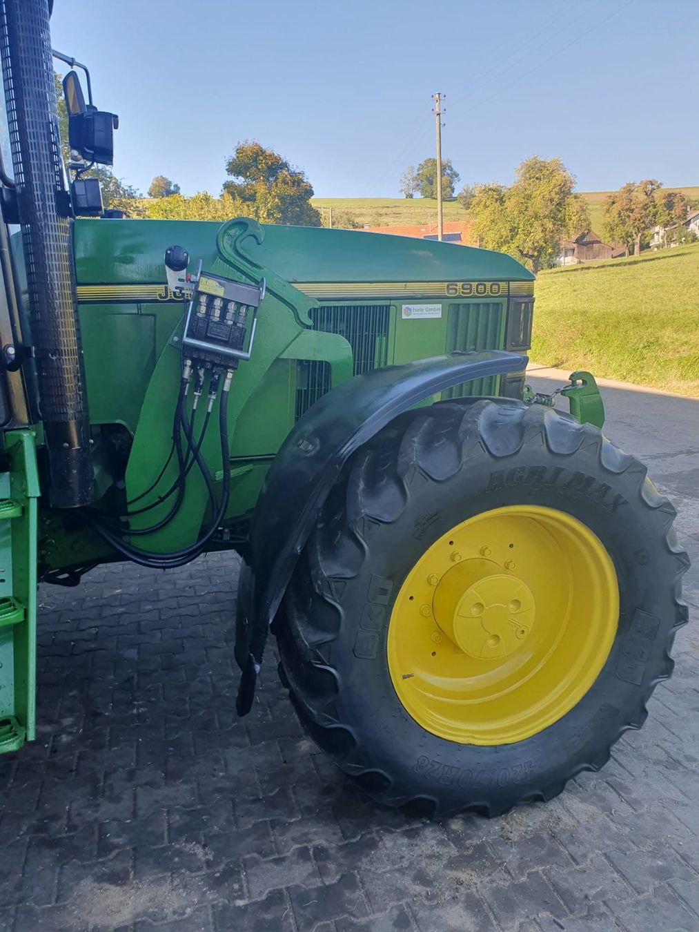 John Deere Trattori: John Deere 6900 – Usato da Leuggern venduto da Seafarmer 1