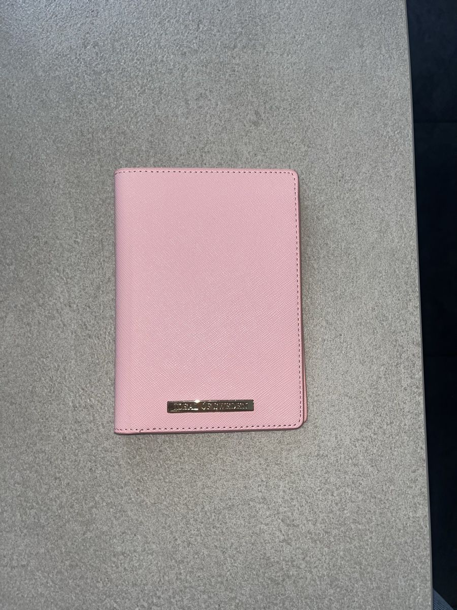 Cover & Protezioni schermo: Reisepasshülle / Passport Cover – Nuovo (secondo la descrizione) da Zuchwil venduto da celixne 2